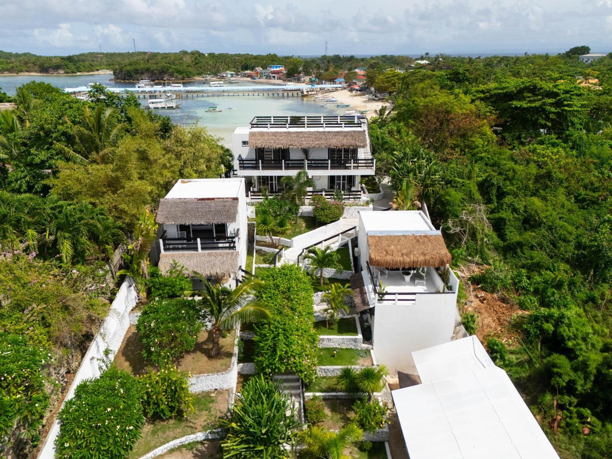 Blanco Beach Resort Malapascua Exterior photo