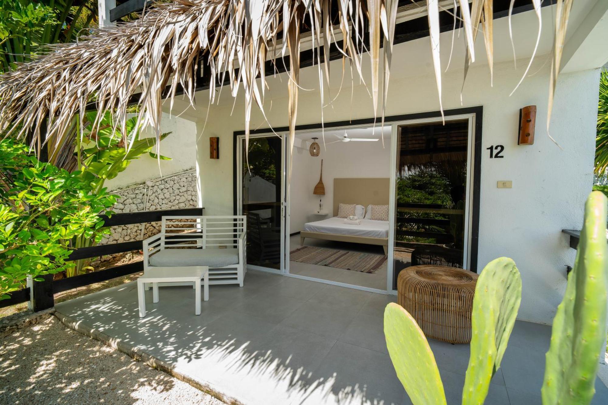 Blanco Beach Resort Malapascua Exterior photo